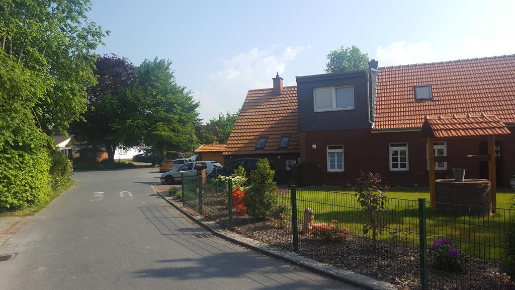 Appartement Haus Oltmanns à Quanens Extérieur photo